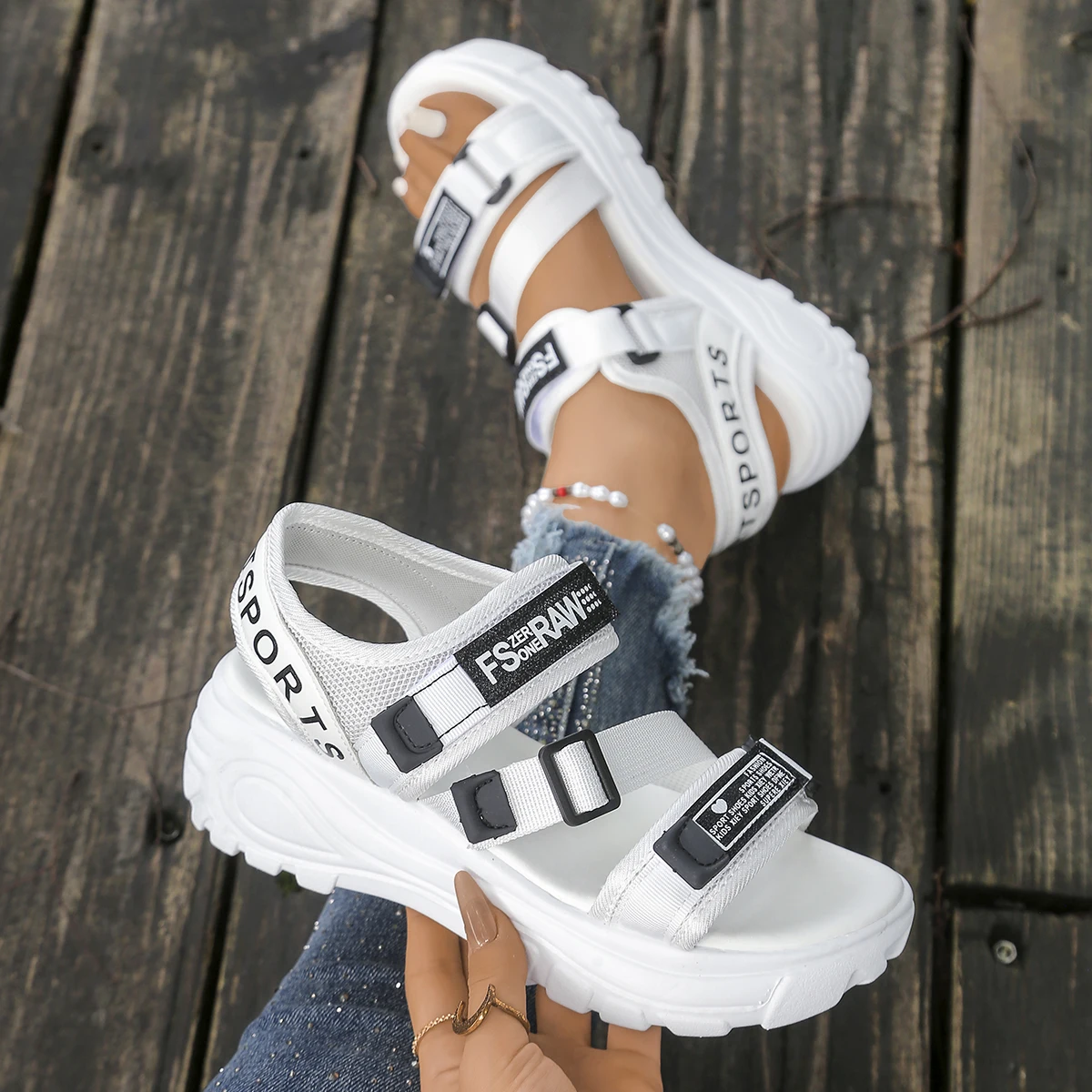 Velcro Strap Sandal - Sandali con zeppa con plateau da