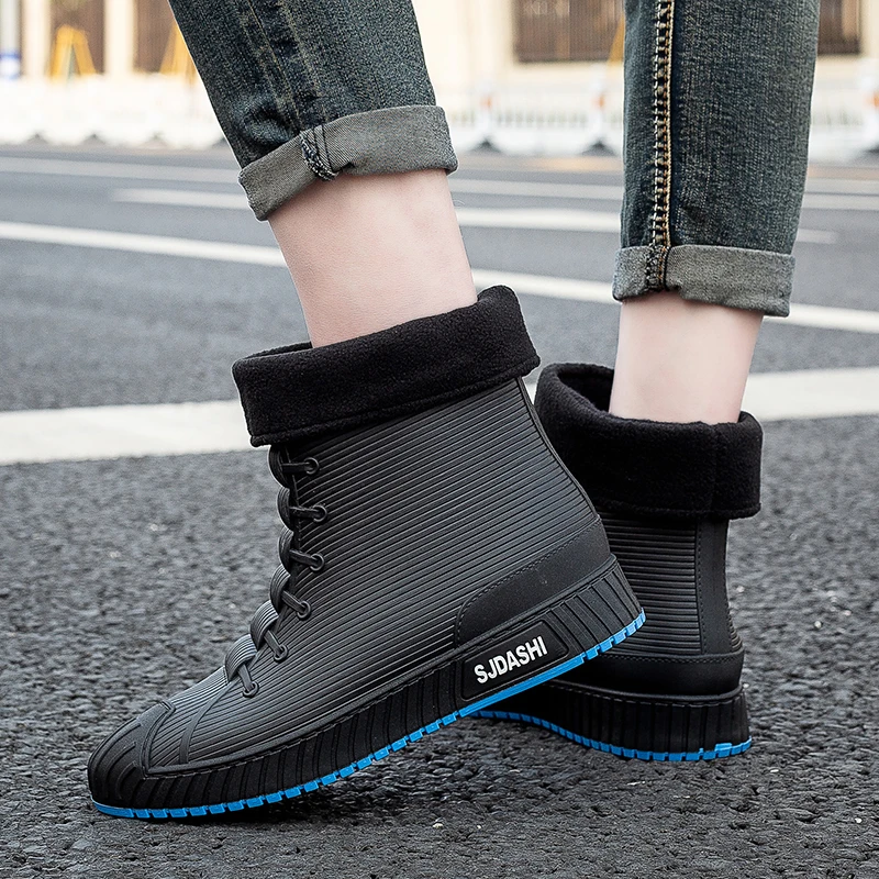 Scarpe impermeabili versatili  - Men Shoes Online recensione e prezzo