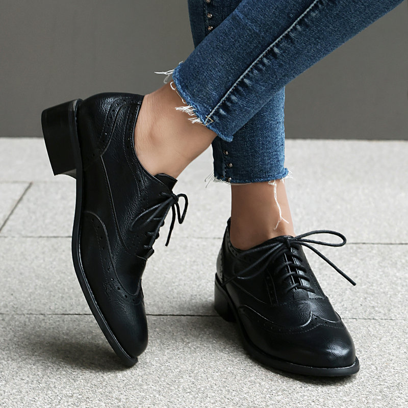 Scarpe Oxford Brogue da donna  - Oxford Brogue Leather recensione e prezzo