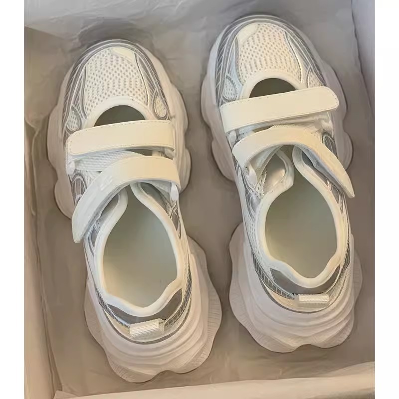 Sandali con Plateau Traforati  - Velcro Strap Sandal recensione e prezzo