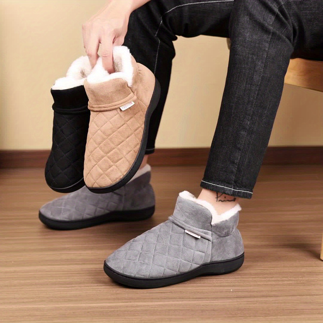 Pantofole Invernali Unisex in  - Men Shoes Online recensione e prezzo