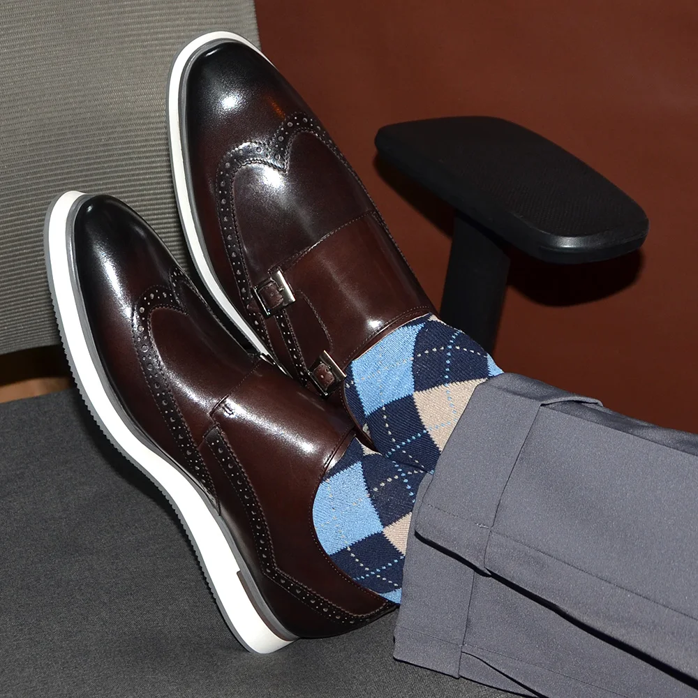 Sneakers di Lusso Europee da U - Oxford Brogue Leather recensione e prezzo