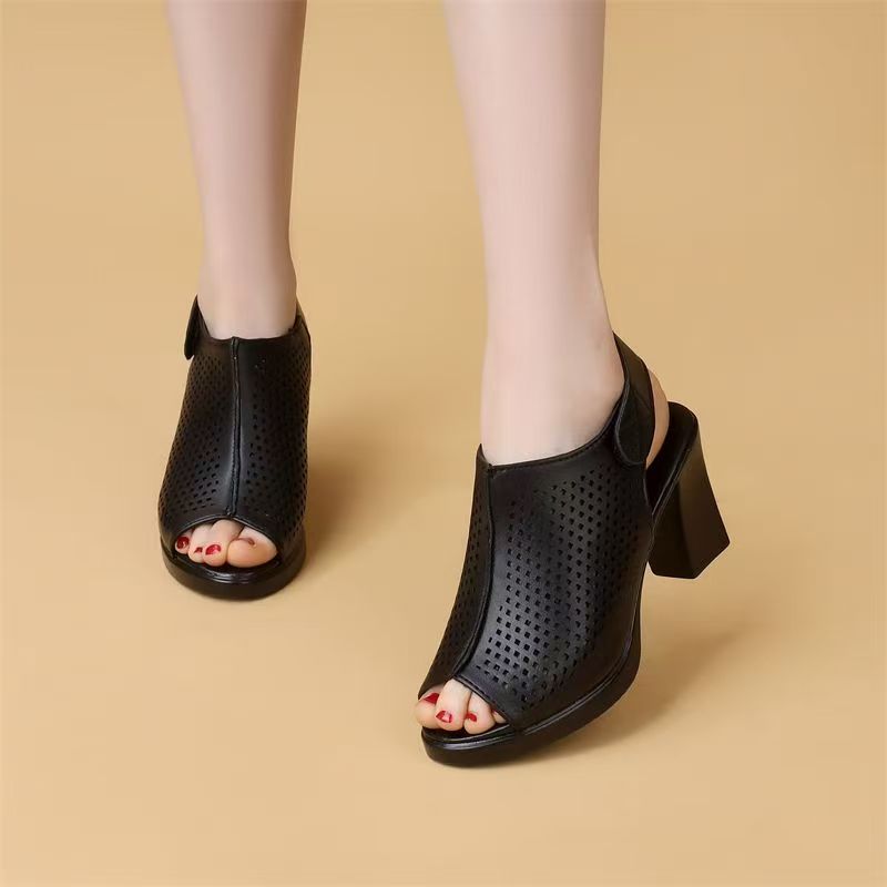 Sandali da donna con tacco alt - Velcro Strap Sandal recensione e prezzo