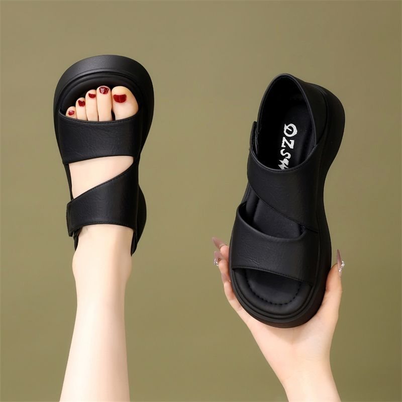 Nuovi Sandali Estivi 2026 Neri - Velcro Strap Sandal recensione e prezzo